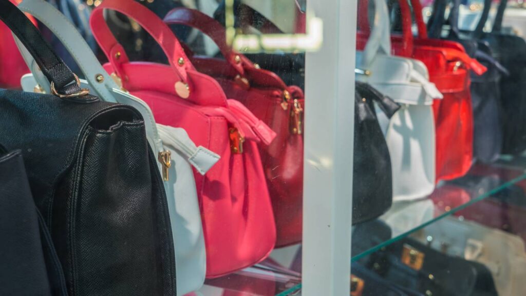 Caption Jualan Tas